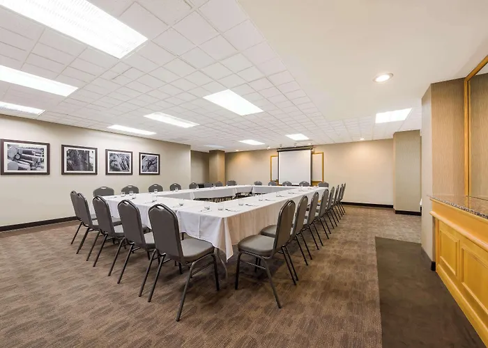 Best Western Voyageur Place Hotel