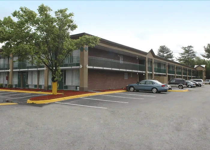 Reidsville Inn & Suites