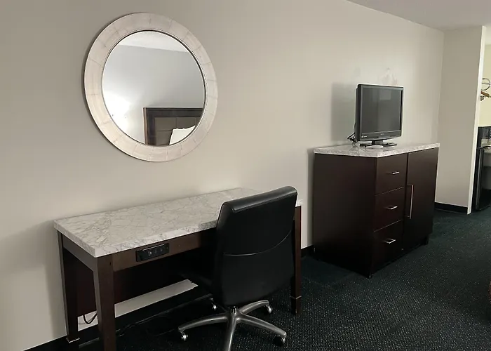 Garden Inn & Suites