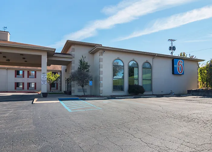 Motel 6-Hannibal, Mo