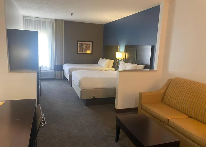 Comfort Inn & Suites Trussville I-59 Exit 141
