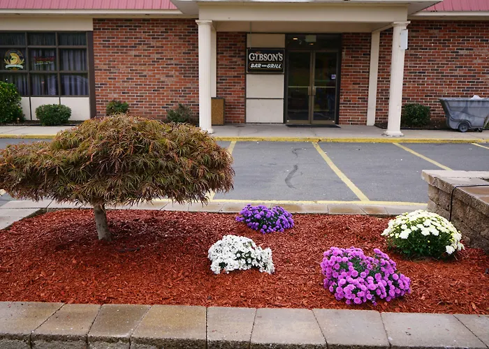 Rodeway Inn & Suites East Windsor