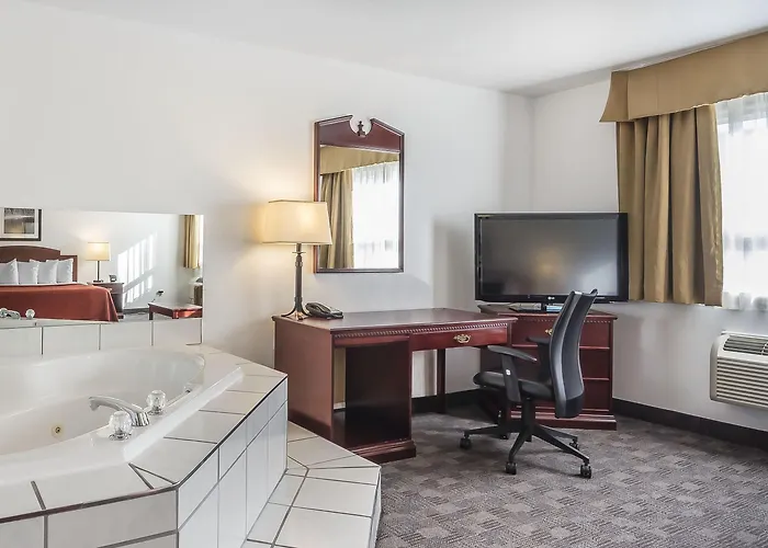 Quality Hotel & Conference Centre Fort Mcmurray