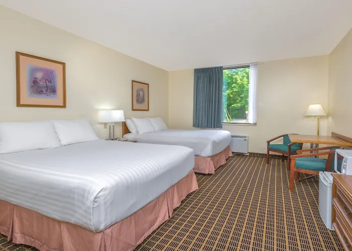 Howard Johnson By Wyndham Tillsonburg