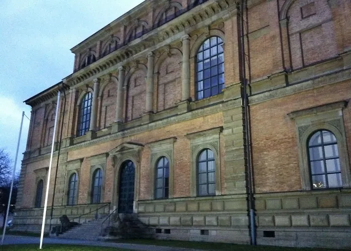 Hotel Hauser An Der Universitaet Múnich