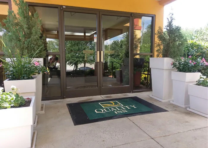 Quality Inn & Suites Clemmons I-40