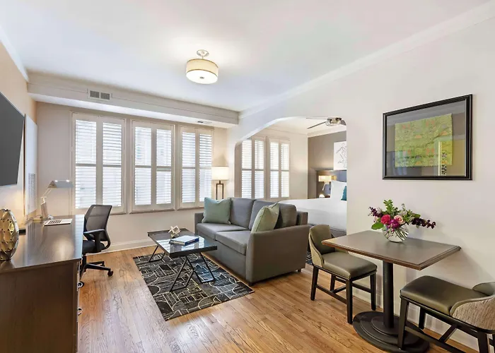 Best Western Plus Hawthorne Terrace Hotel