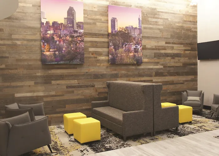 La Quinta By Wyndham Raleigh Downtown North