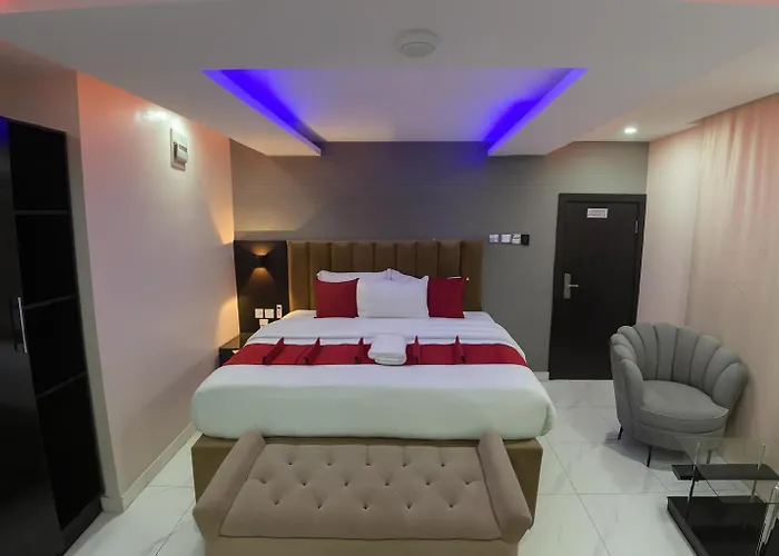 No 95 Suites VI