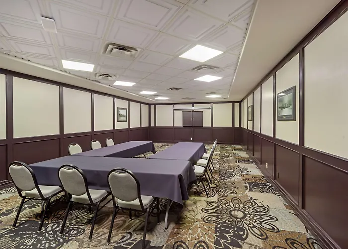 Best Western High Road Inn