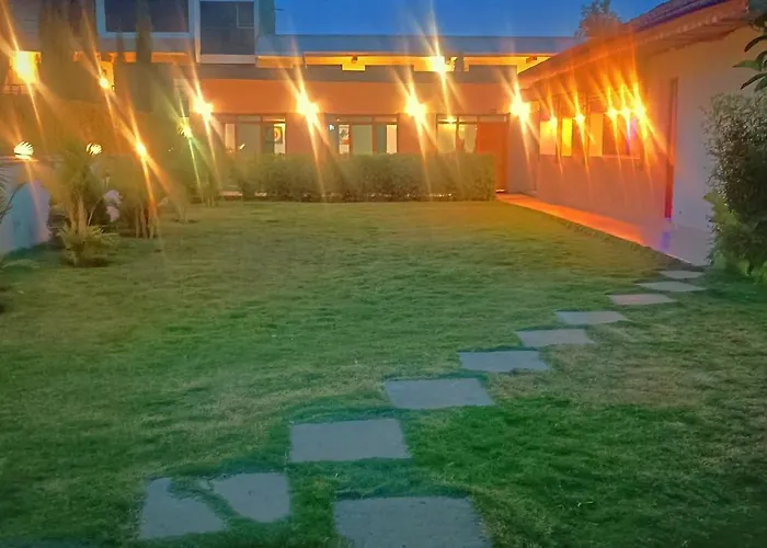 Osiligi White Resort