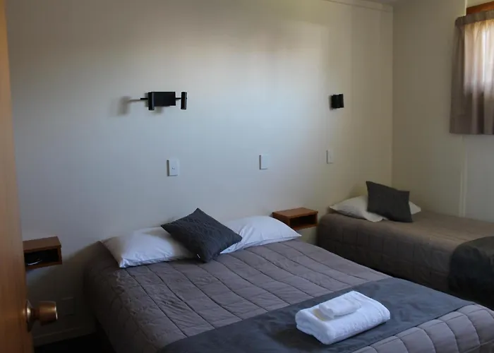 Elmore Lodge Motel