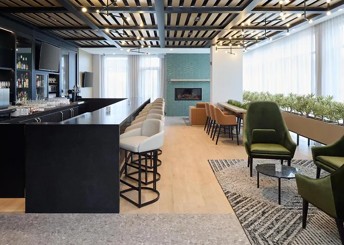 Hyatt Place Montreal Airport