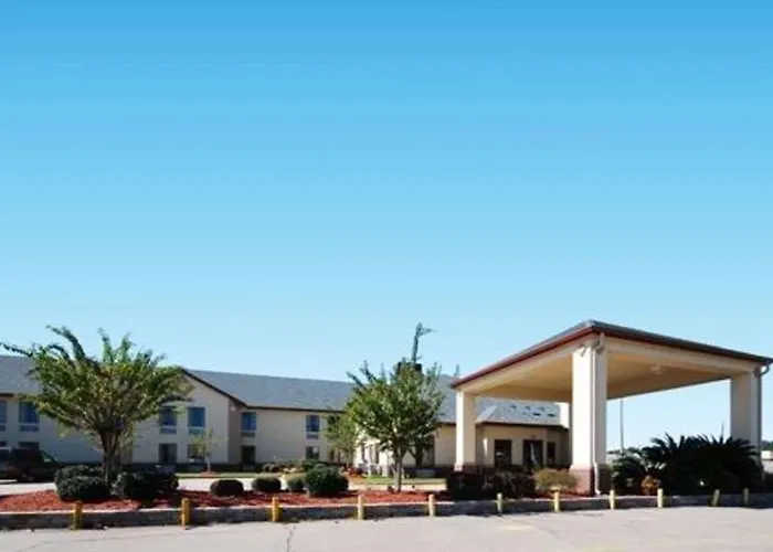 Columbia Inn & Suites