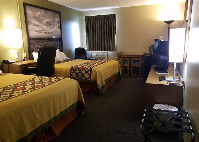 Super 8 By Wyndham Milbank Sd