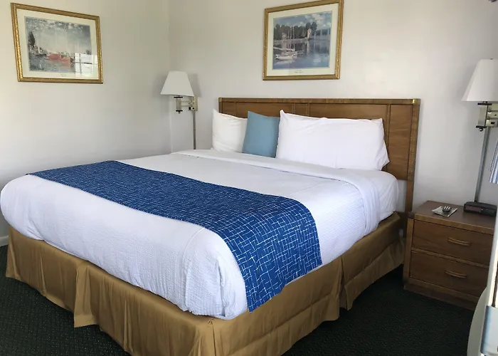 Travelodge By Wyndham Cape Cod Area