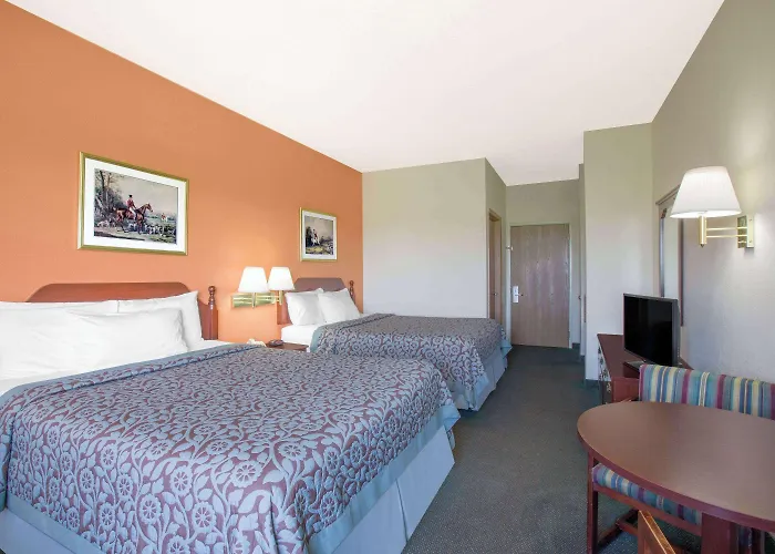 Days Inn By Wyndham Butler