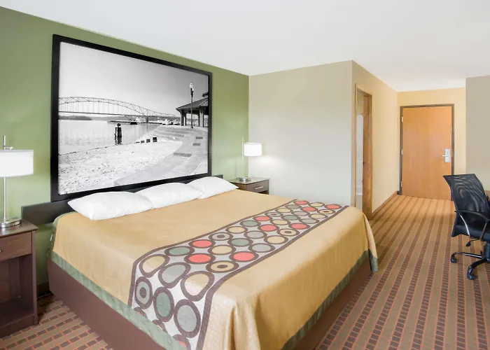 Super 8 By Wyndham Story City