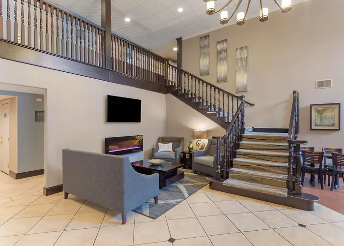 Best Western Plus Russellville Hotel & Suites