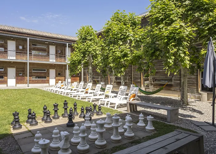 Lausanne Youth Hostel Jeunotel