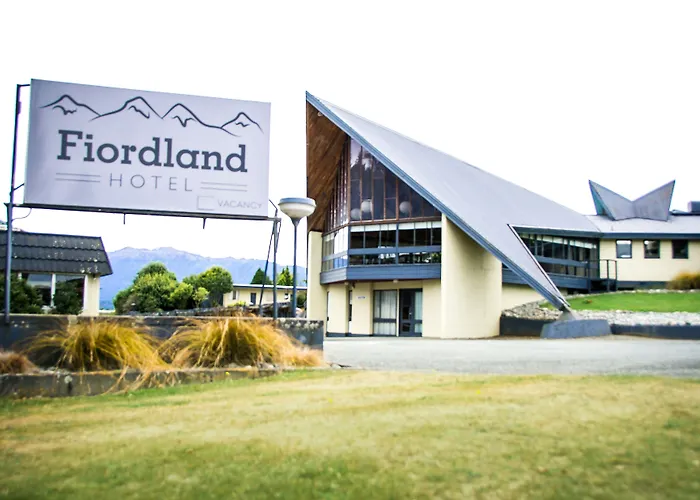 Fiordland Hotel