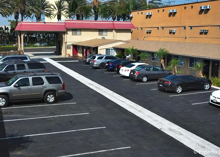 Anaheim Discovery Inn And Suites