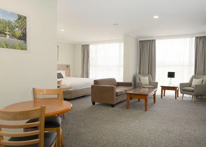 Posthouse Motor Lodge