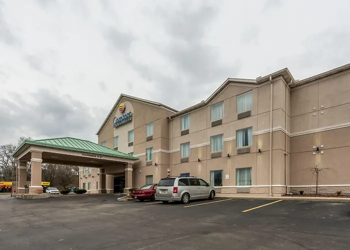 Comfort Inn & Suites Dayton Northwest - Englewood
