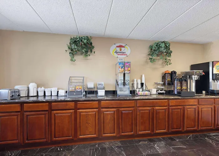 Super 8 By Wyndham Fort Mitchell Cincinnati Area