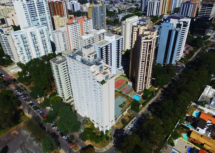 Quality Suites Alphaville