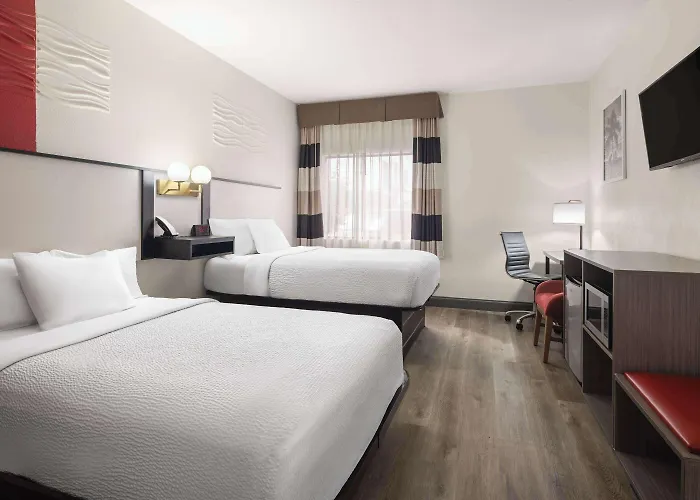 Ramada By Wyndham Locust Grove