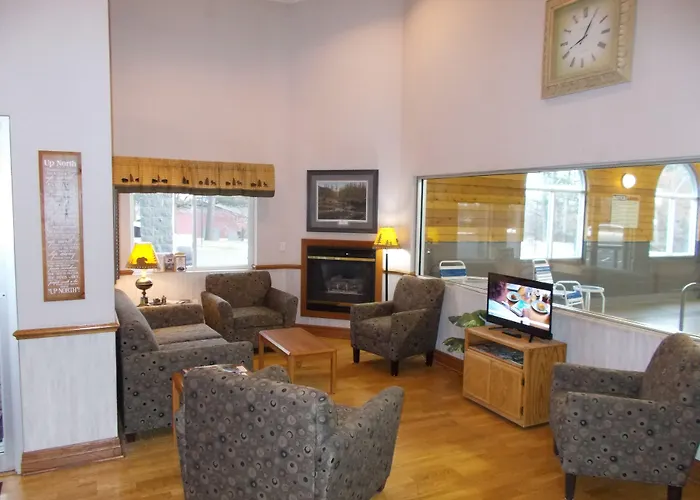 Northwoods Best Inn - Chetek
