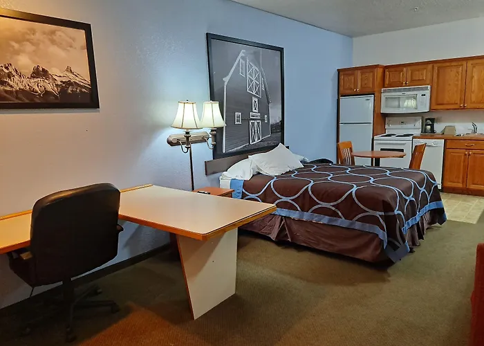 Super 8 By Wyndham Three Hills Ab