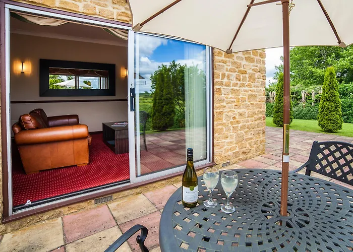 Hollies Hotel