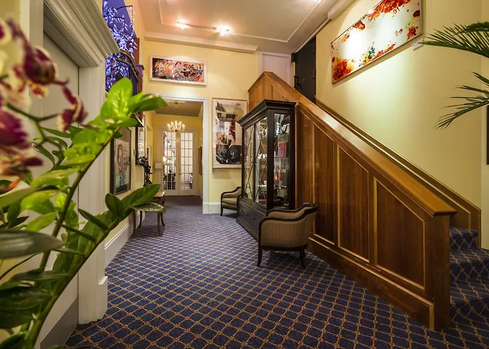 Lhotel