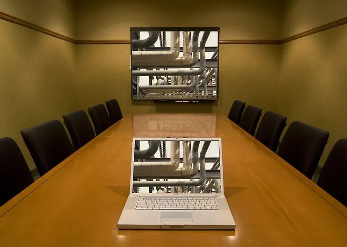 Merit Hotel & Suites
