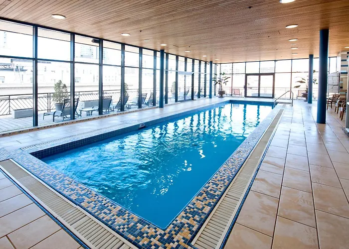 Le Square Phillips Hotel & Suites