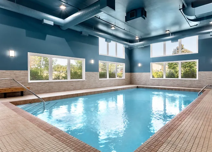 Super 8 By Wyndham Ajax/Toronto On