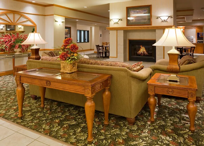 Holiday Inn Express & Suites Yankton By Ihg