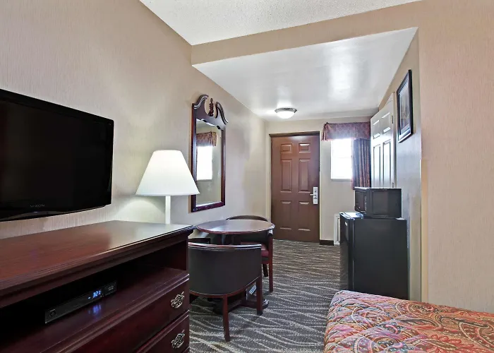 Days Inn By Wyndham Ridgefield Nj