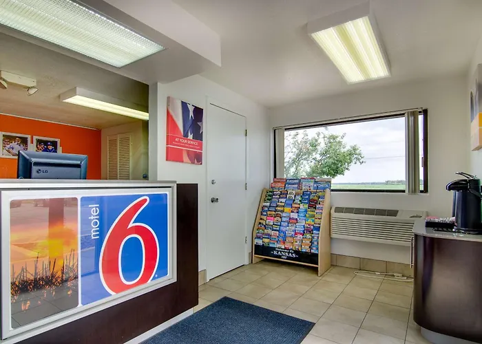 Motel 6-Salina, Ks