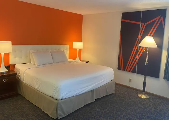 Howard Johnson By Wyndham Manteno
