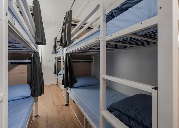 Sheilas Tourist Hostel