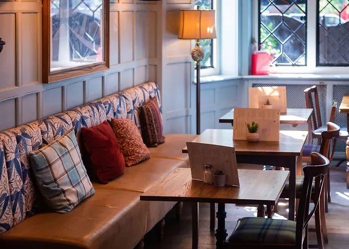 Bridge Hotel
