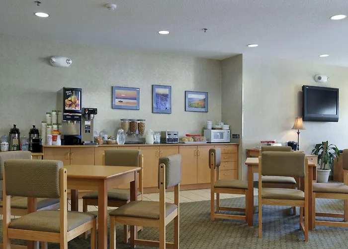 Microtel Inn & Suites By Wyndham Plattsburgh