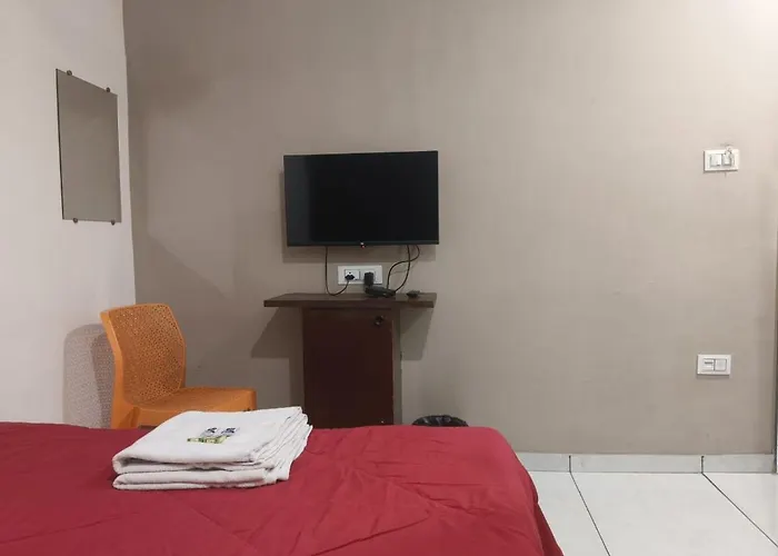 Hotel Om Vadodara
