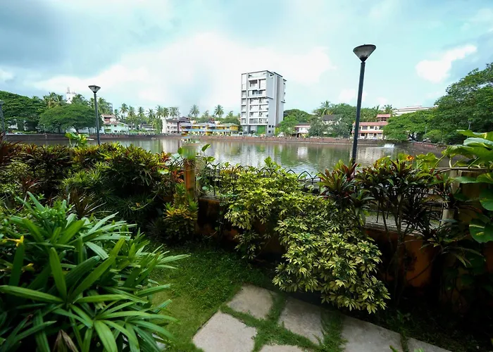 Coastal Pearl Hotel Miramar Lakeview