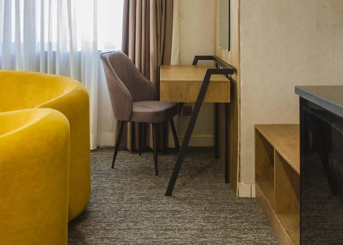 Leork Hotel