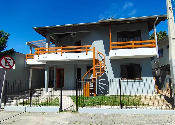 Hostel de Niko Bombinhas
