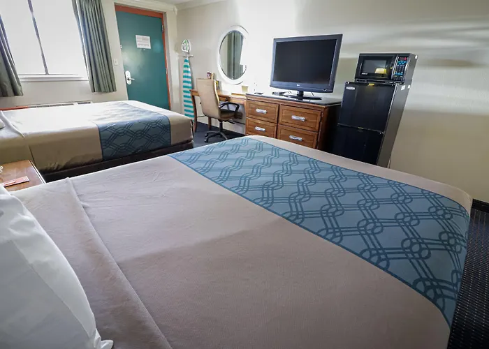 University Inn & Suites